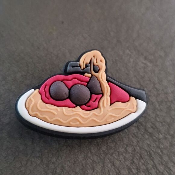 3-for$15 Spaghetti and meatball crocs charm collectable. NEW. Rare. - Picture 1 of 1
